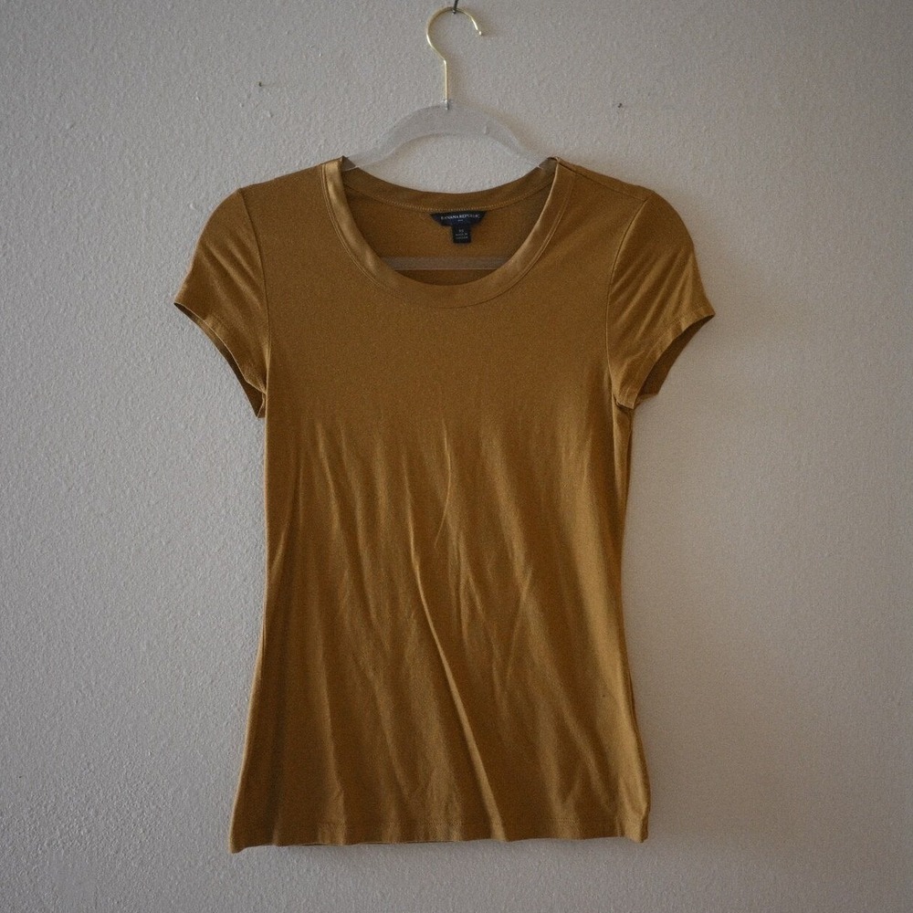 Banana Republic Mustard Golden Brown Fitted Short Sleeve Scoop Neck Top XS